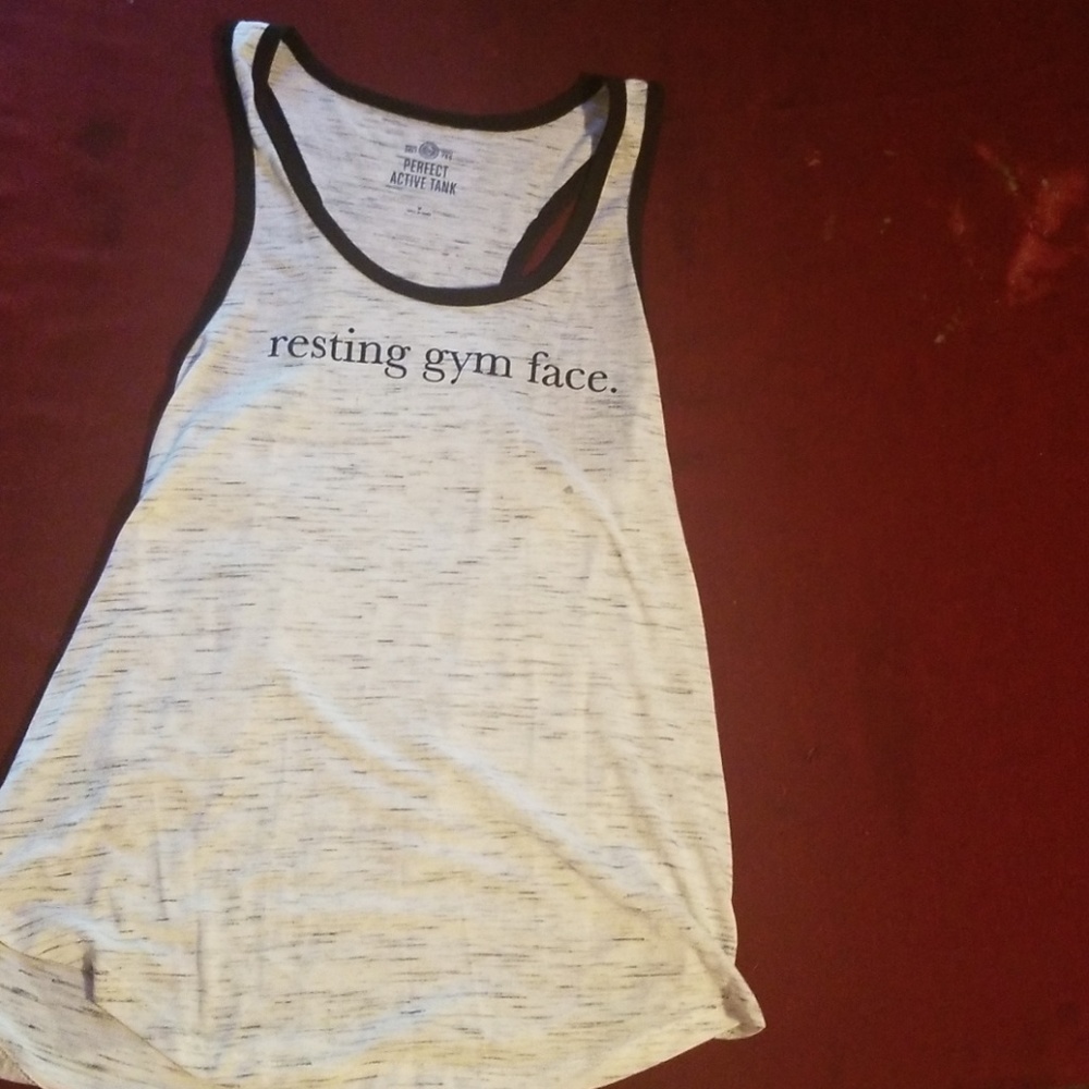Perfect active tee size medium